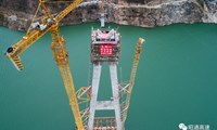 都香高速金沙江特大桥主塔封顶