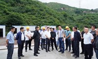 鲁甸县委书记张洪坤一行到鲁巧高速公路（鲁甸段）调研征地拆迁工作