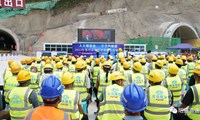 昭通高速鲁巧项目：建设一线开展隧道坍塌应急演练