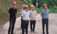 彝良县副县长石兴华一行到威彝高速公路土建四标调研