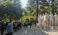 参观廉洁文化公园 筑牢廉洁自律防线